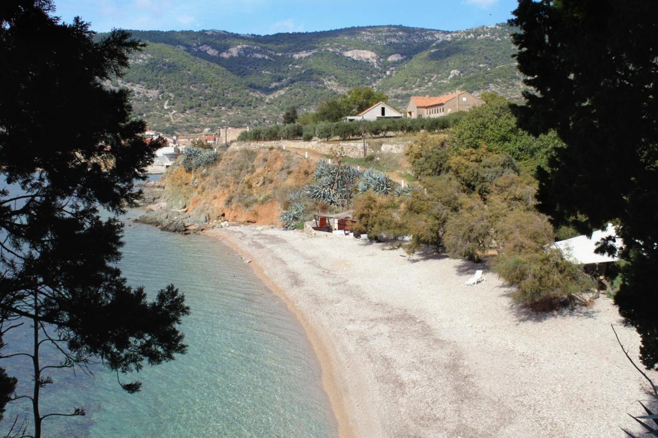 Apartments And Rooms By The Sea Komiza, Vis - 2431 Exteriér fotografie
