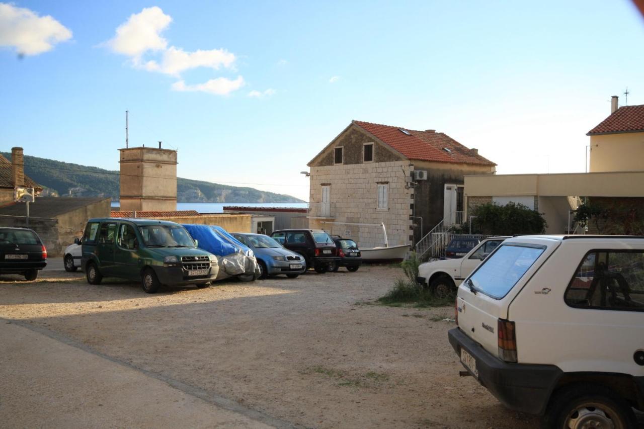 Apartments And Rooms By The Sea Komiza, Vis - 2431 Exteriér fotografie